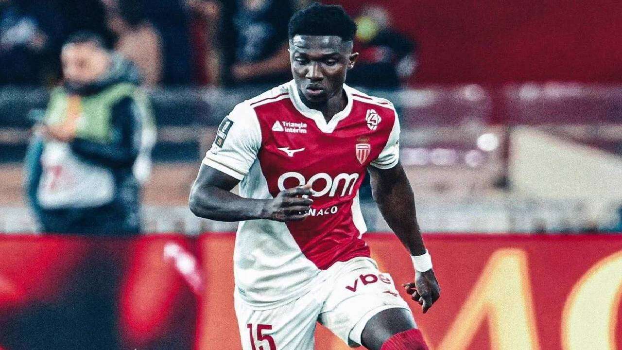 Kante devreye girdi: Fenerbahçe'ye 40 milyon euroluk orta saha, Aziz Yıldırım imzayı attırıyor! 3